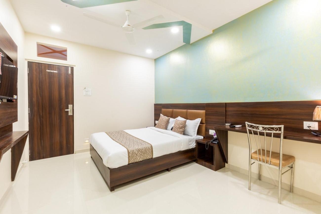 Hotel Bkc Anex Near Bandra Kurla Complex ムンバイ エクステリア 写真