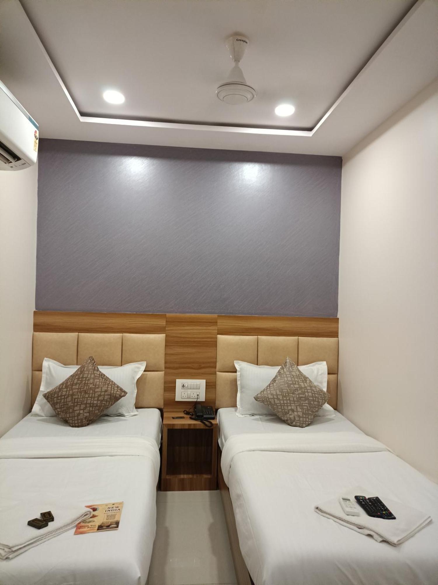 Hotel Bkc Anex Near Bandra Kurla Complex ムンバイ エクステリア 写真